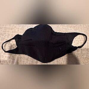 Under Armour Sportsmask So Chill Black Face Mask- Size- large